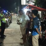 Cegah Penyebaran Covid-19, Kapolsek Taman Polres Pemalang Beri Himbauan Kepada Warga Untuk Tidak Berkerumun Cegah Penyebaran Covid-19, Kapolsek Taman Polres Pemalang Beri Himbauan Kepada Warga Untuk Tidak Berkerumun
