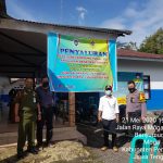 Bhabinkamtibmas Desa Banyumudal Monitor BLT Dana Desa Saat Penyaluran