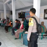 Bhabinkamtibmas Desa Sikayu Amankan Giat Penyaluran BLT DD