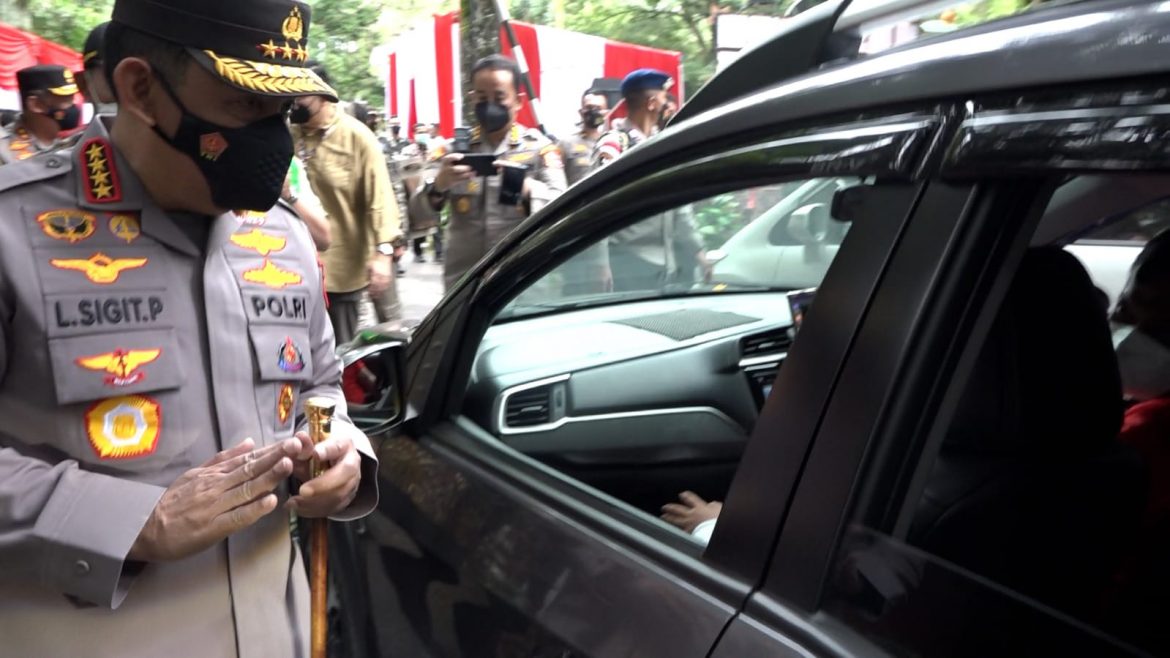 Pastikan Tak Ada Lonjakan Covid 19 Pasca-Nataru, Kapolri Terjun Langsung Cek Prokes di Tempat Wisata