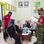 Babinsa Dan Babinkamtibmas Karangkobar Dampingi Pelaksanaan Vaksinasi IMG-20220420-WA0031