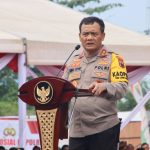 Di hadapan Kapolri dan Panglima TNI: Kapolda Jateng, seluruh Kapolres serta Dandim menegaskan sikap Netral dalam mengamankan Pemilu 2023-2024. 1817C055-C4A4-408C-A68D-B9E4F87D772B